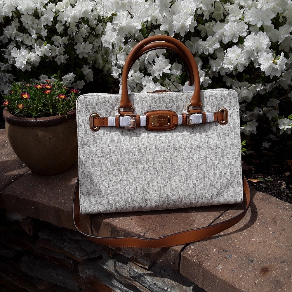 Michael Kors Vanilla Acorn Leather LG Hamiliton
